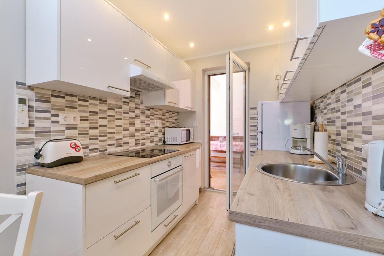 Apartments Enna Mali Lošinj Kültér fotó